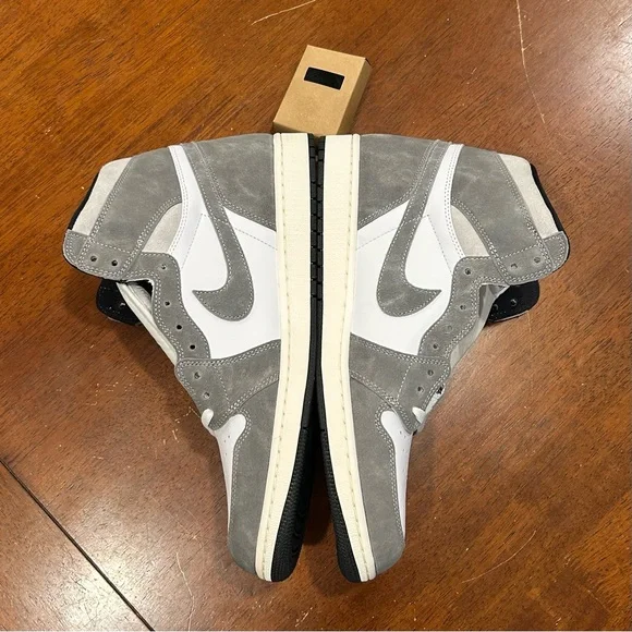 Air Jordan 1 Retro High OG ‘Washed Black’ - Picture 3 of 5